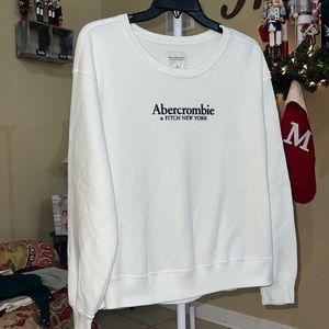White Abercrombie & Fitch Soft sweatshirt, medium.